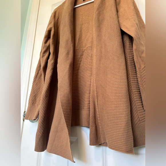 Open front sweater - Picture 3 of 8